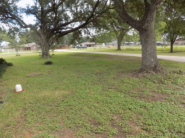 6626 Mildred Road, Needville, TX 77461