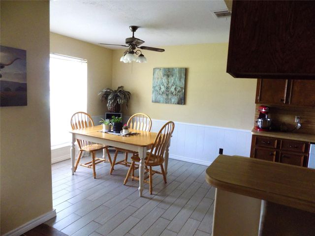 6626 Mildred Road, Needville, TX 77461
