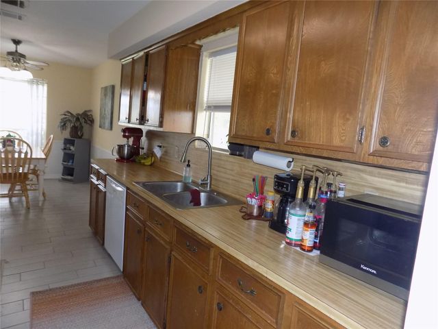 6626 Mildred Road, Needville, TX 77461