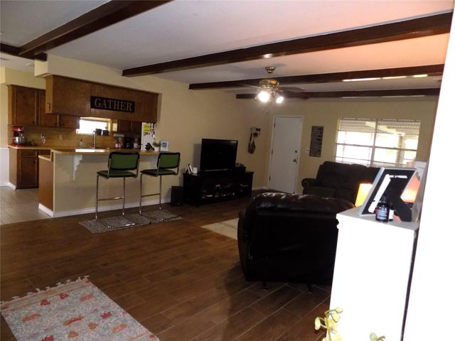 6626 Mildred Road, Needville, TX 77461