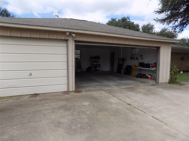 6626 Mildred Road, Needville, TX 77461