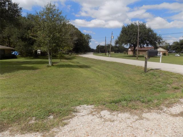 6626 Mildred Road, Needville, TX 77461