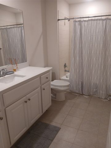 3943 Sidney Lane, Heath, TX 75126