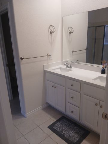 3943 Sidney Lane, Heath, TX 75126