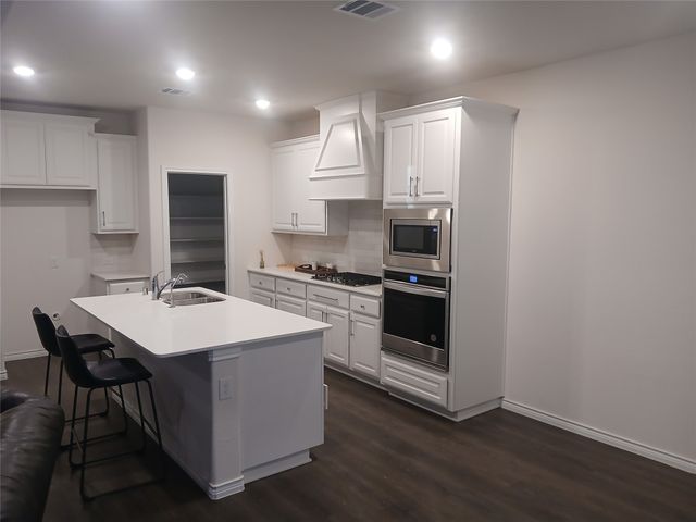 3943 Sidney Lane, Heath, TX 75126