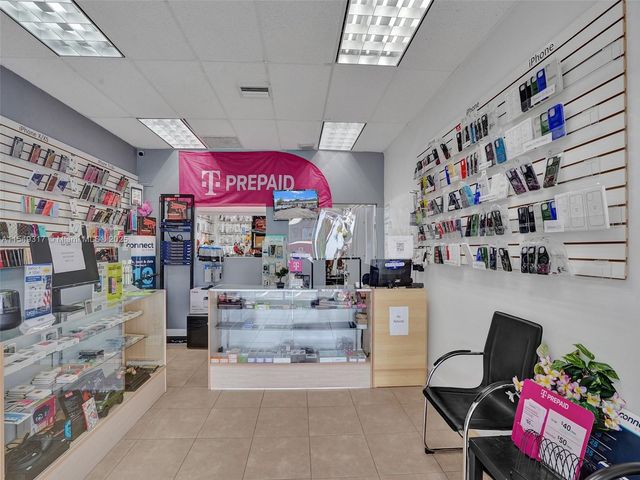 723 NE 79, Miami, FL 33138