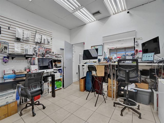 723 NE 79, Miami, FL 33138