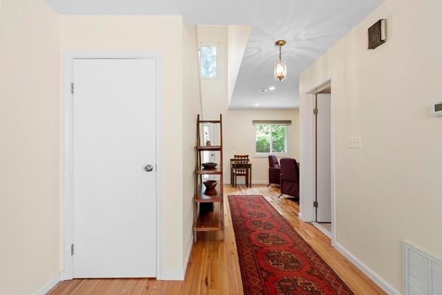 13 Nightingale Lane 13, Salem, MA 01970