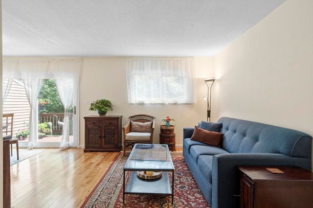 13 Nightingale Lane 13, Salem, MA 01970
