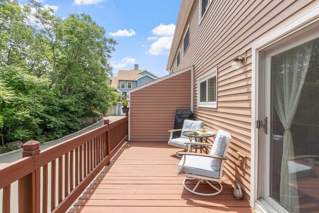 13 Nightingale Lane 13, Salem, MA 01970