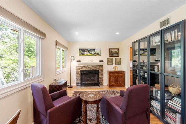 13 Nightingale Lane 13, Salem, MA 01970