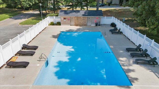 7104 Pine CT, Roanoke, VA 24018