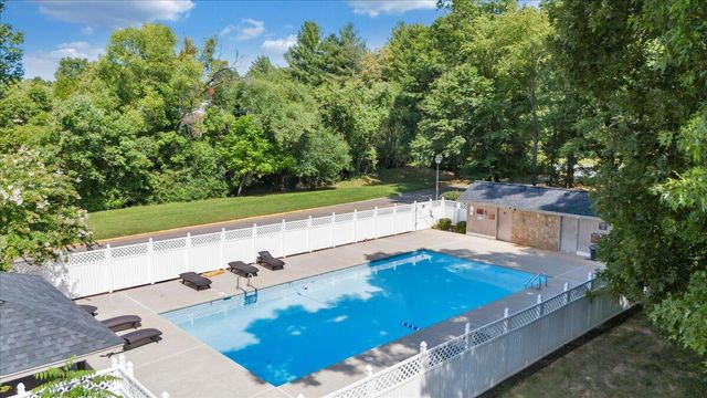 7104 Pine CT, Roanoke, VA 24018