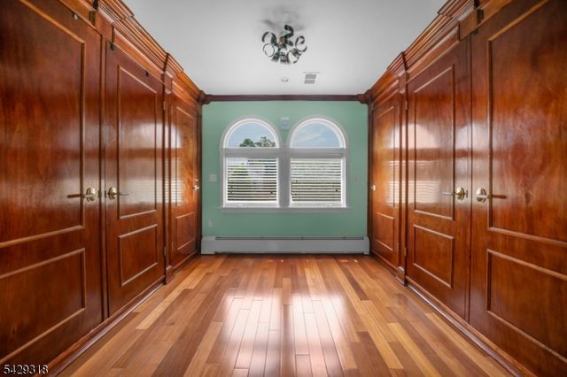 1008 Coolidge Rd, Elizabeth City, NJ 07208
