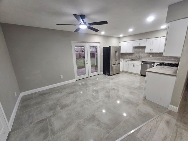 5717 Bowling Drive, Watauga, TX 76148