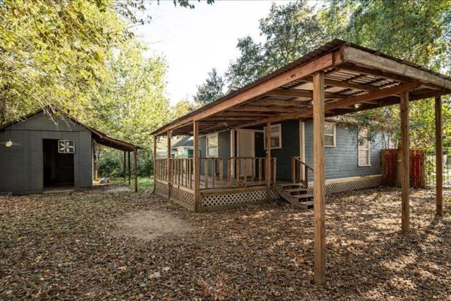 201 S Cleveland Street, Dayton, TX 77535