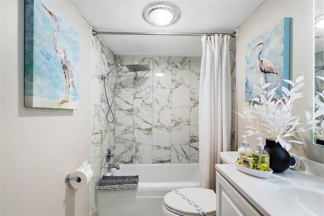 10365 PARADISE BOULEVARD 21, Treasure Island, FL 33706