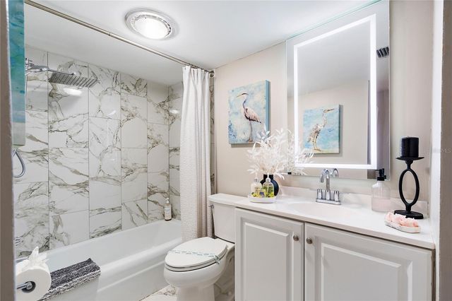 10365 PARADISE BOULEVARD 21, Treasure Island, FL 33706