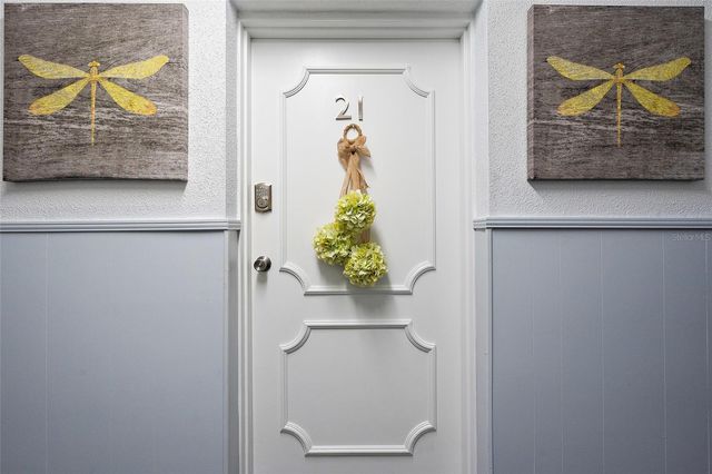 10365 PARADISE BOULEVARD 21, Treasure Island, FL 33706