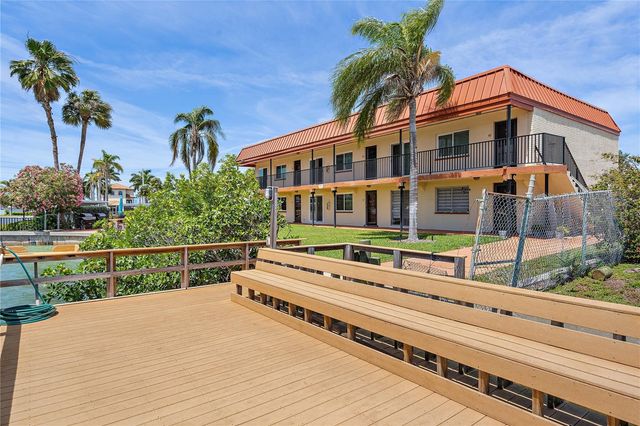 10365 PARADISE BOULEVARD 21, Treasure Island, FL 33706