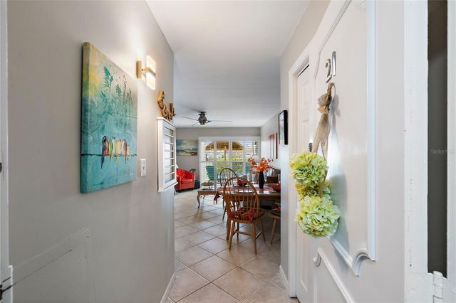 10365 PARADISE BOULEVARD 21, Treasure Island, FL 33706