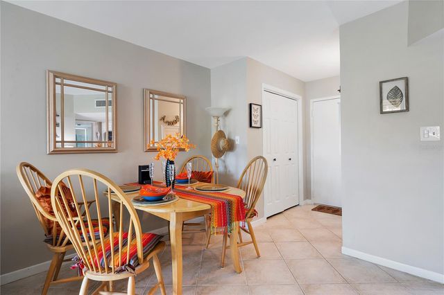 10365 PARADISE BOULEVARD 21, Treasure Island, FL 33706