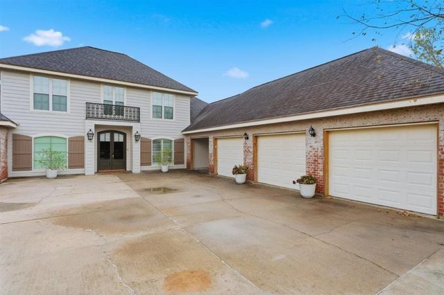 4841 Troon Drive, Lake Charles, LA 70605