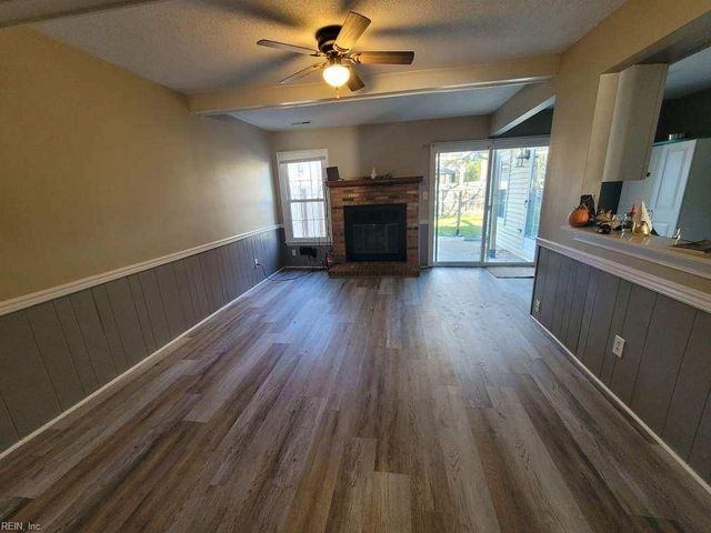 4220 Derby Wharf DR, Virginia Beach, VA 23456
