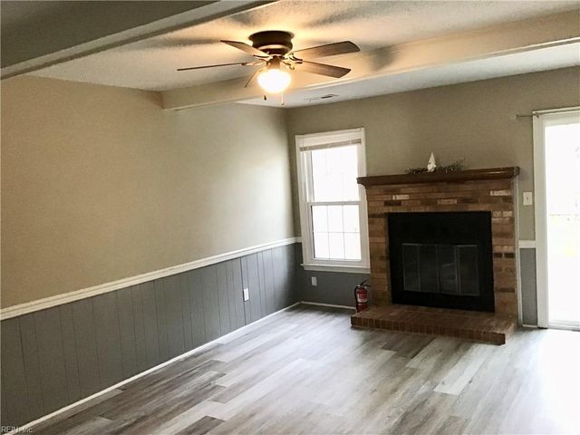 4220 Derby Wharf DR, Virginia Beach, VA 23456