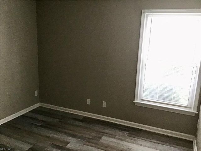 4220 Derby Wharf DR, Virginia Beach, VA 23456