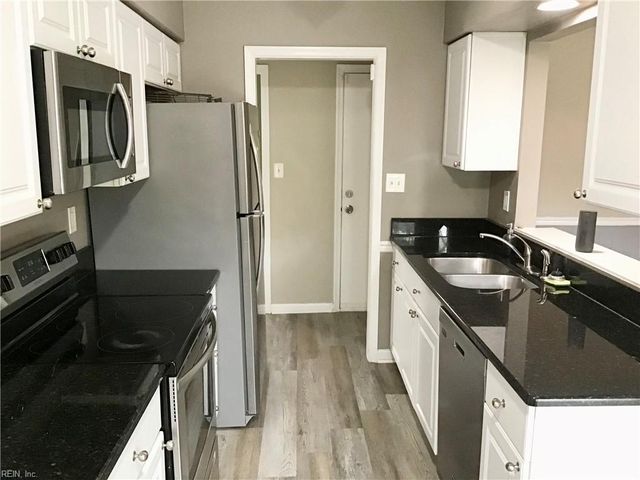 4220 Derby Wharf DR, Virginia Beach, VA 23456
