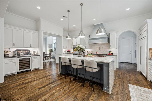 2501 Yupon Street, Houston, TX 77006