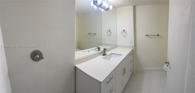 9001 SW 94 Street 113, Miami, FL 33176