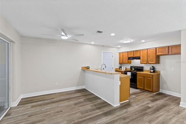 10230 GENESEE LANE, Orlando, FL 32821