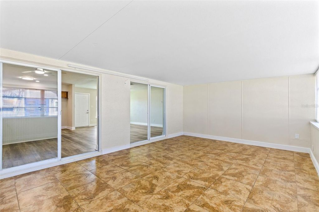 Image 25 of property listing at 10230 GENESEE LANE, Orlando, FL 32821