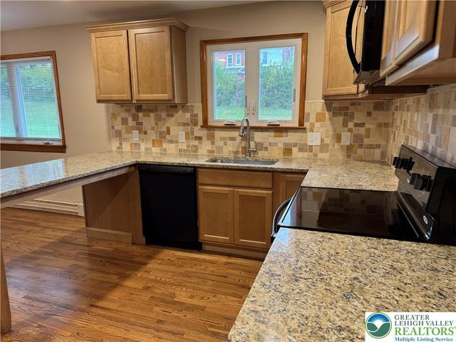 1035 Ridge Avenue, Allentown City, PA 18102