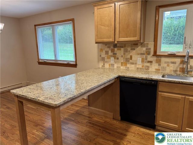 1035 Ridge Avenue, Allentown City, PA 18102
