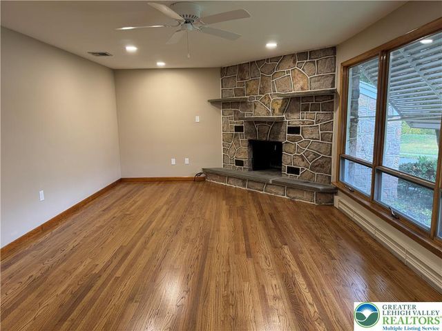 1035 Ridge Avenue, Allentown City, PA 18102