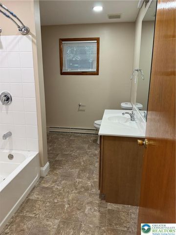 1035 Ridge Avenue, Allentown City, PA 18102