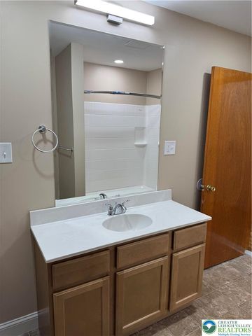 1035 Ridge Avenue, Allentown City, PA 18102