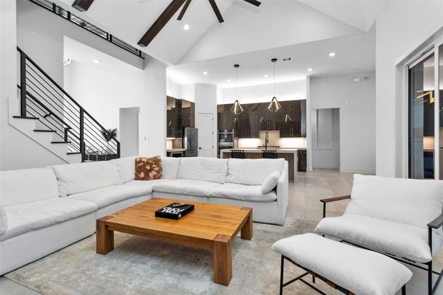 233 Blue Heron Drive, Montgomery, TX 77316