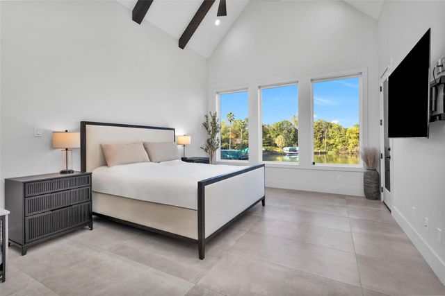 233 Blue Heron Drive, Montgomery, TX 77316