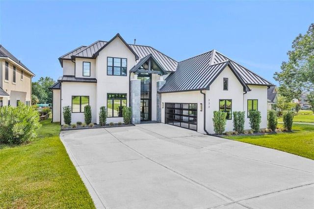 233 Blue Heron Drive, Montgomery, TX 77316