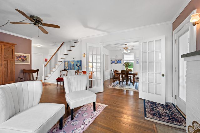 1210 Oakwood ST, Bedford, VA 24523