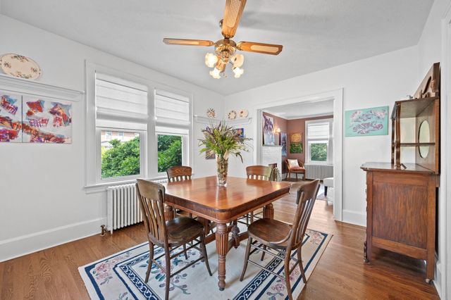 1210 Oakwood ST, Bedford, VA 24523