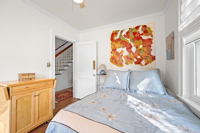 1210 Oakwood ST, Bedford, VA 24523