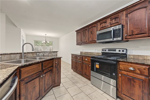 2763 Whistle Post Drive, Fayetteville, AR 72704