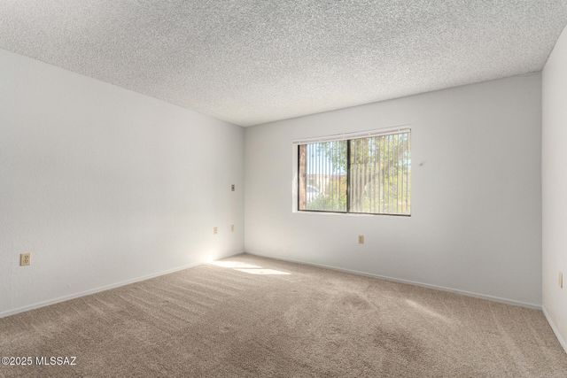 1721 W Dalehaven Circle, Tucson, AZ 85704