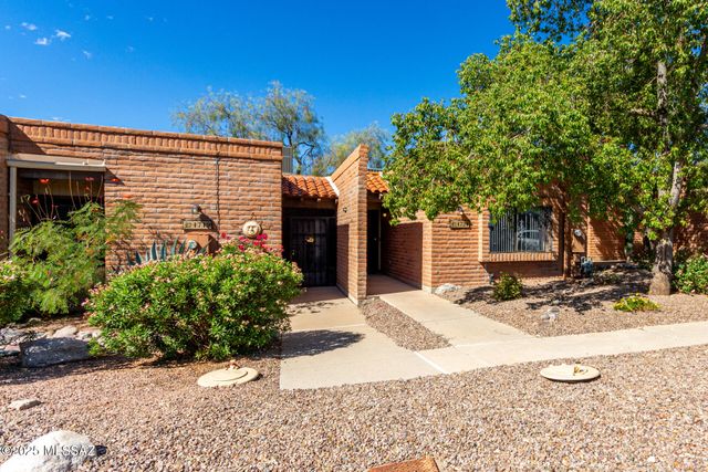 1721 W Dalehaven Circle, Tucson, AZ 85704