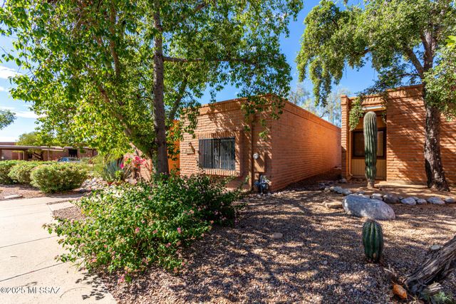 1721 W Dalehaven Circle, Tucson, AZ 85704